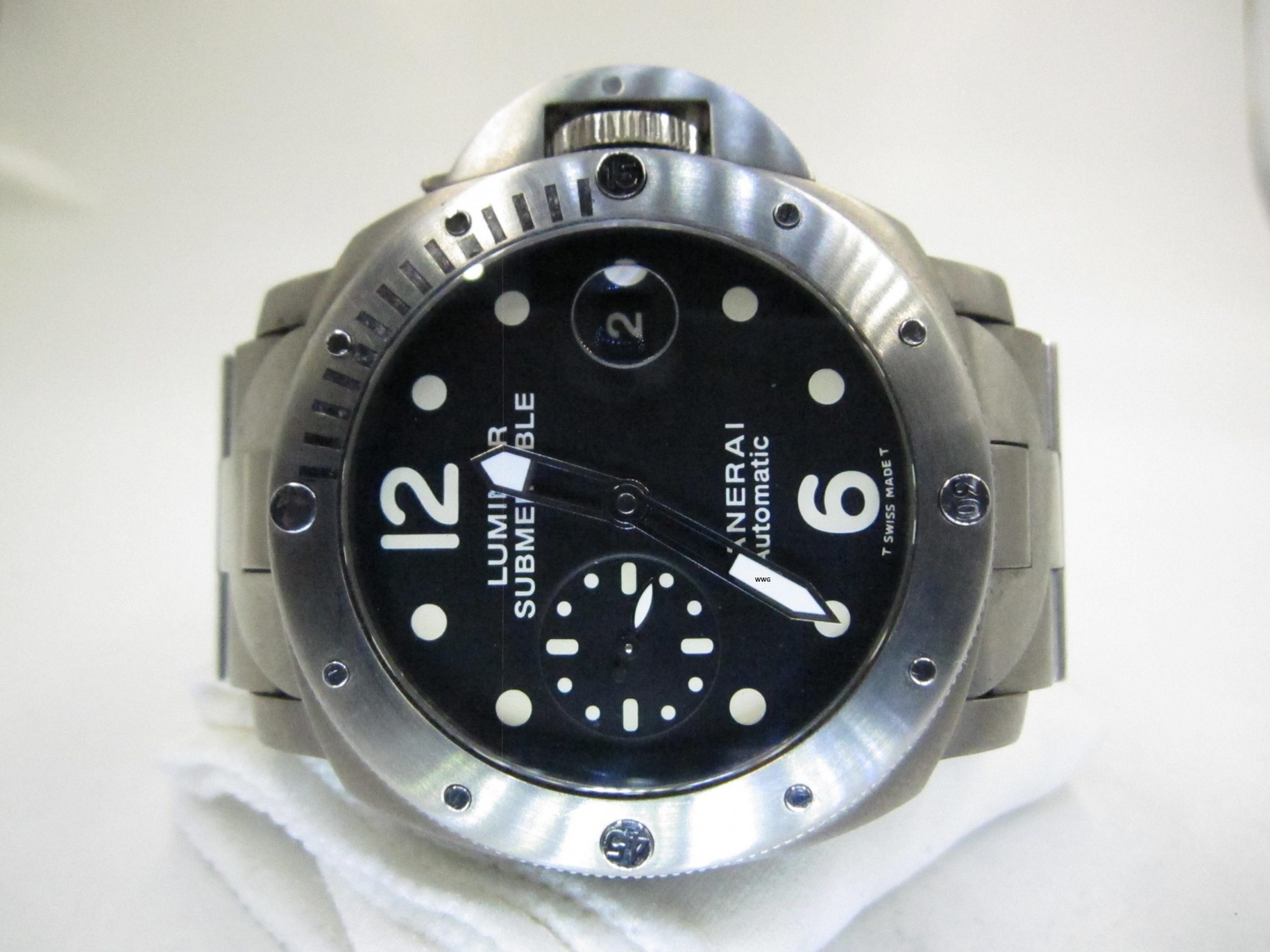 Panerai Luminor Submersible PAM 106 Pre Owned Panerai Watch PNR