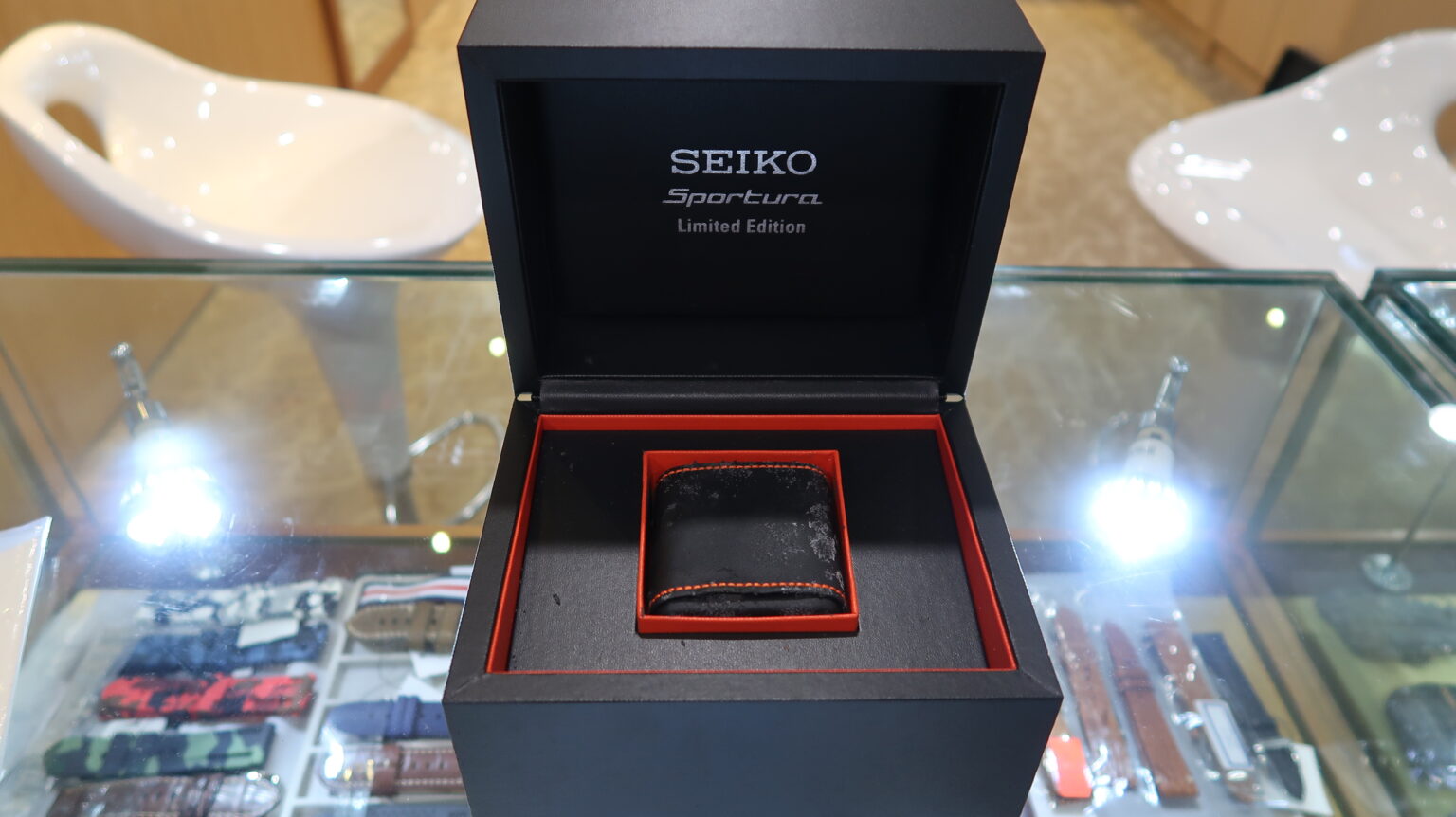 Seiko Sportura Chronograph SRQ007 Limited Edition (Pre Owned) SEIKO-008