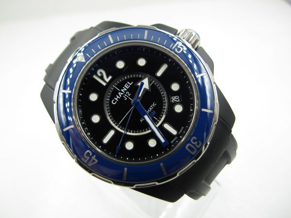 Chanel J12 Marine H2561 (Pre-Owned)CN-002